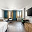 Holiday Inn Express And Suites Bronx NYC By IHG