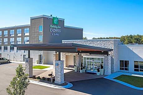 Holiday Inn Express & Suites Ludington By IHG