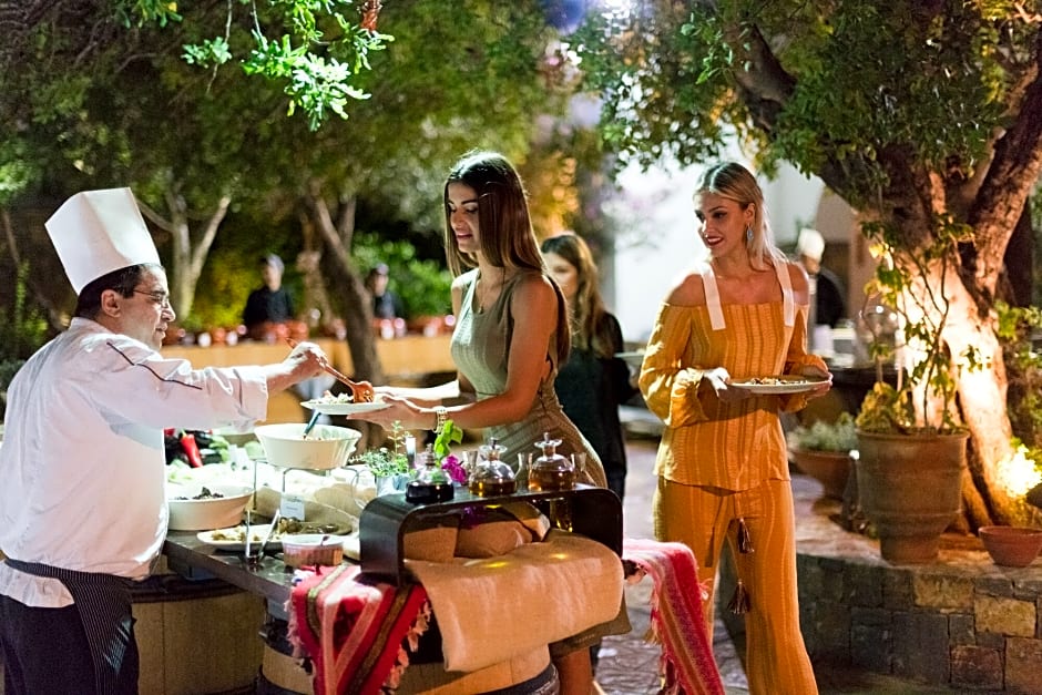 Elounda Beach Hotel & Villas, a Member of the Leading Hotels of the Wo