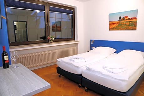 Two-Bedroom Apartment (2-4 Adults)