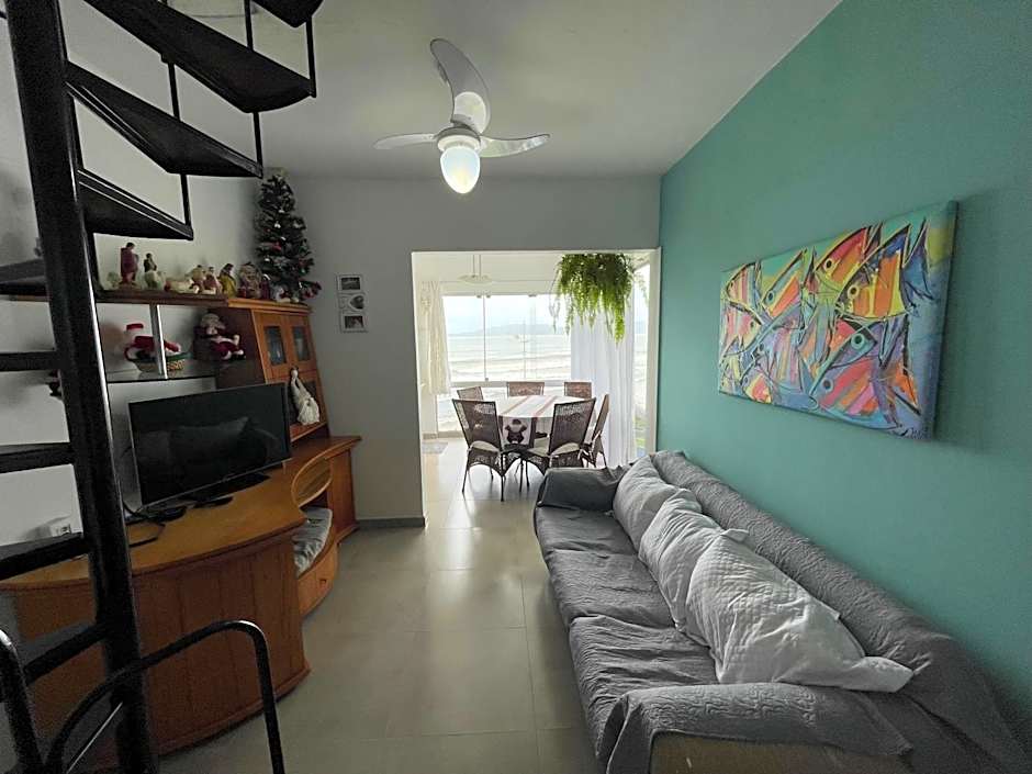 Itapema-Meia Praia- 3 quartos - Frente Mar!