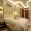 A Residence @ Between Hilton & Cititel Hotel