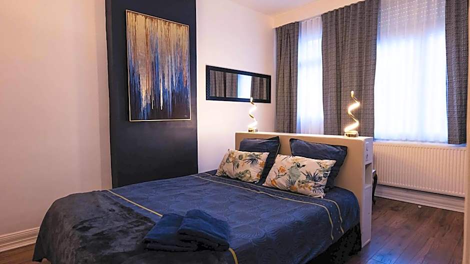 A La Villa Perroy les chambres sont spacieuses et les petit-déjeuners offerts