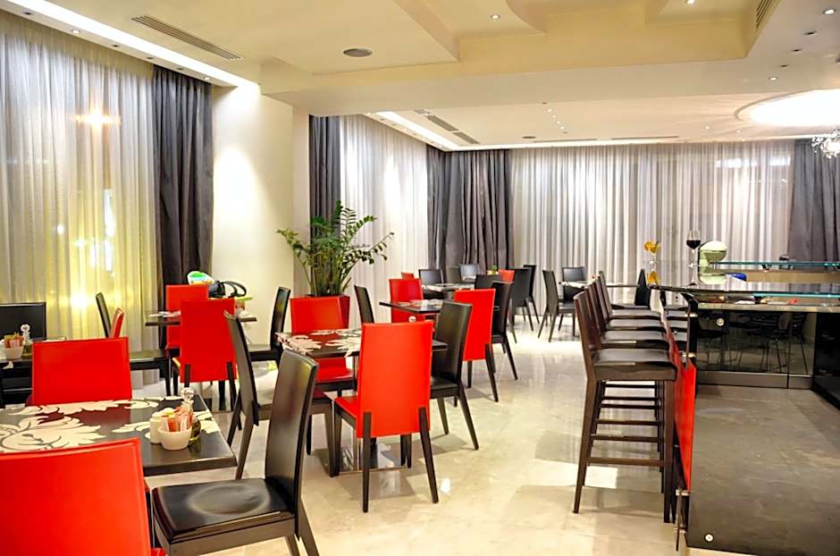 Comfy Boutique Hotel