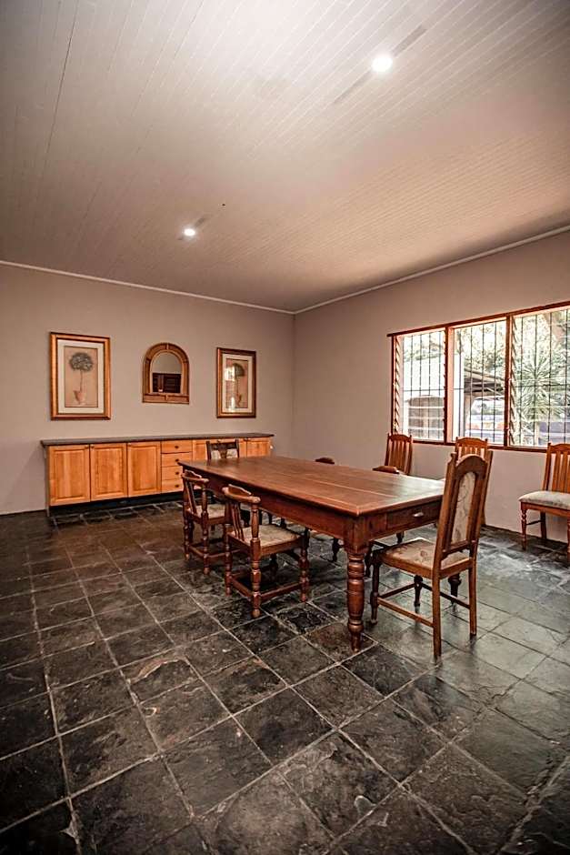 Linvale Country Lodge