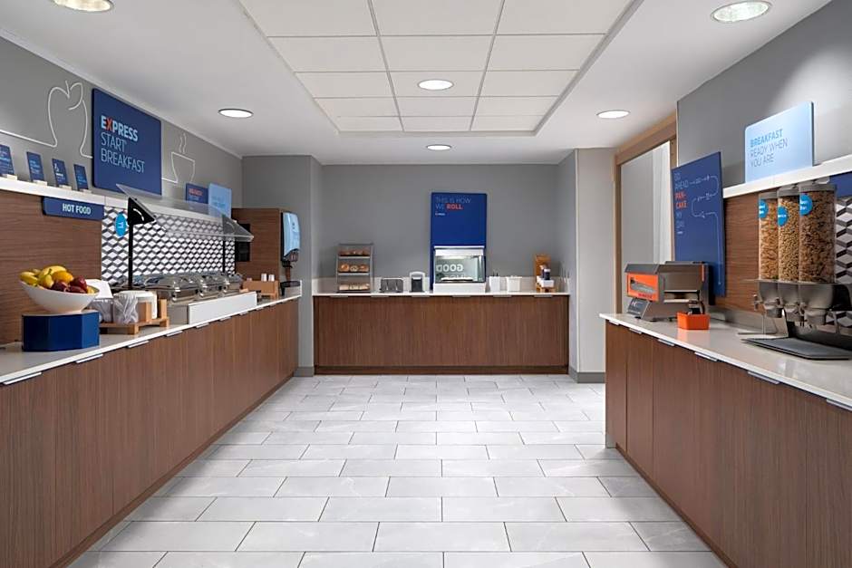 Holiday Inn Express Hotel & Suites Chaffee - Jacksonville West By IHG