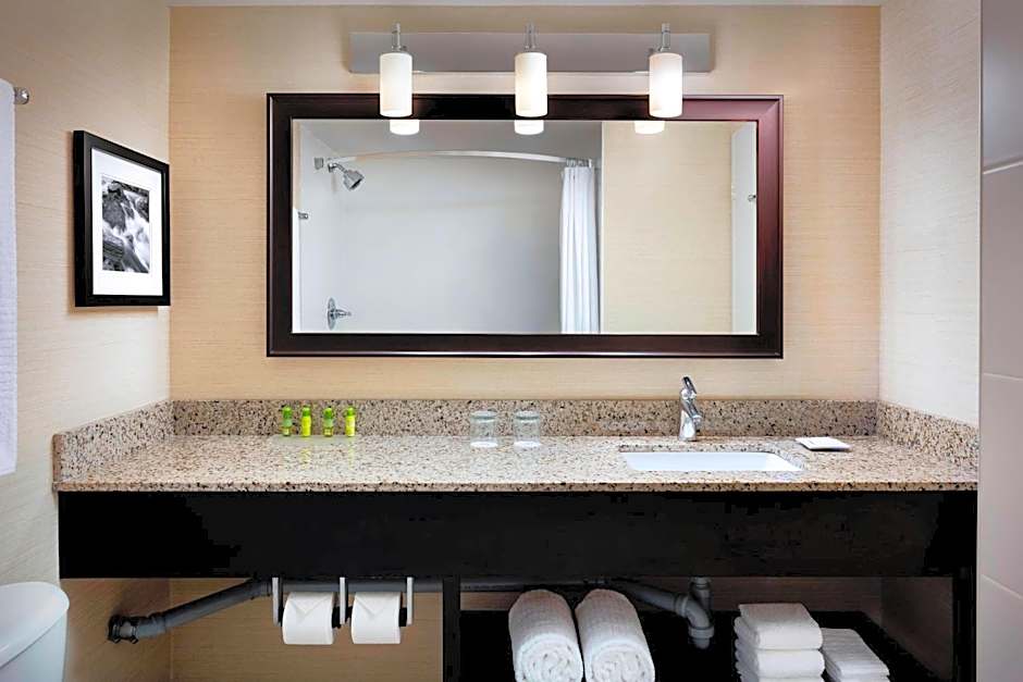 Delta Hotels by Marriott Sault Ste. Marie Waterfront