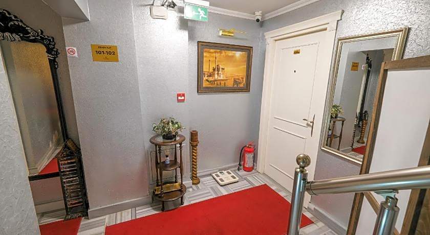 Loren Hotel & Suites