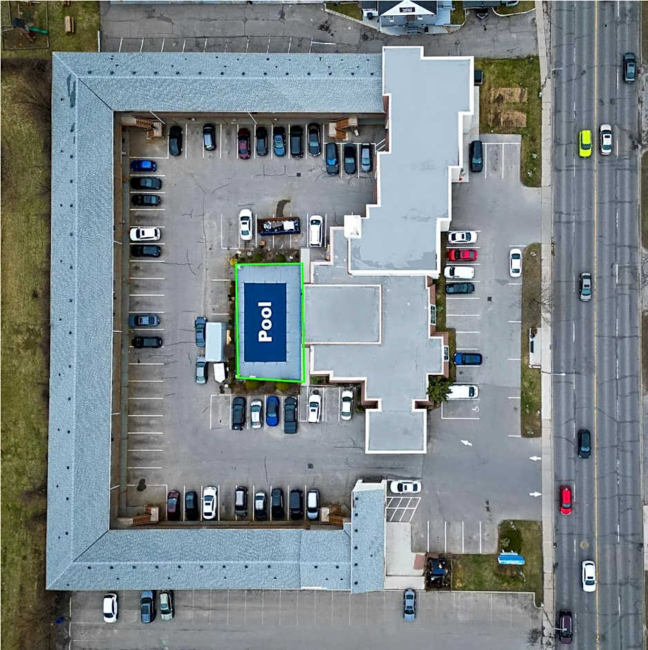 Niagara Lodge & Suites