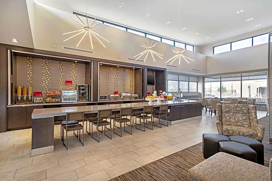 Best Western Plus Executive Residency Rigby's Water World Hotel