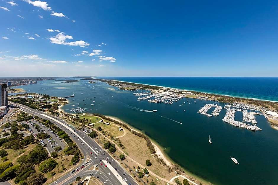 Meriton Suites Southport