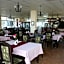 Ryan's Bay Hotel
