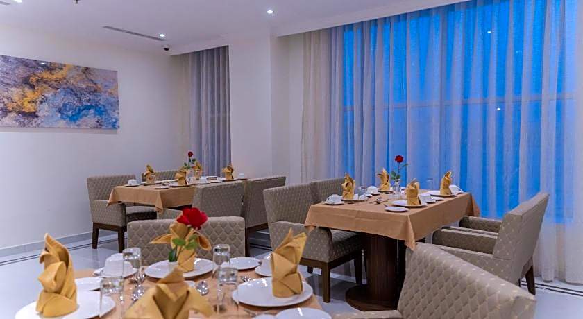 The Gate Hotel and Apartments