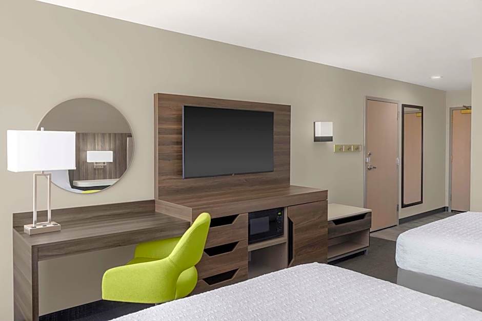 Hampton Inn By Hilton Olathe