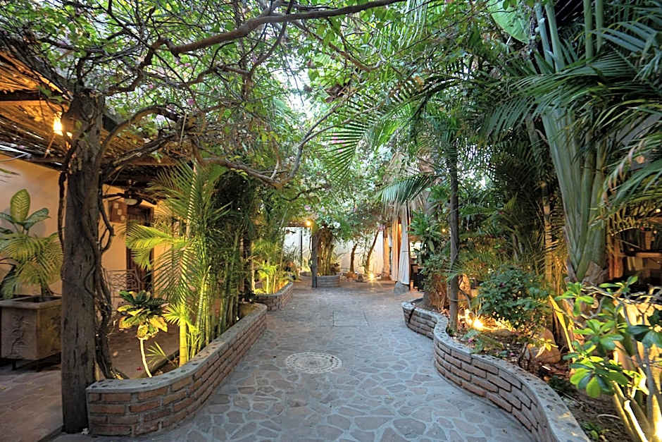 Posada de las Flores La Paz