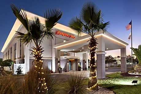 Hampton Inn By Hilton Waycross