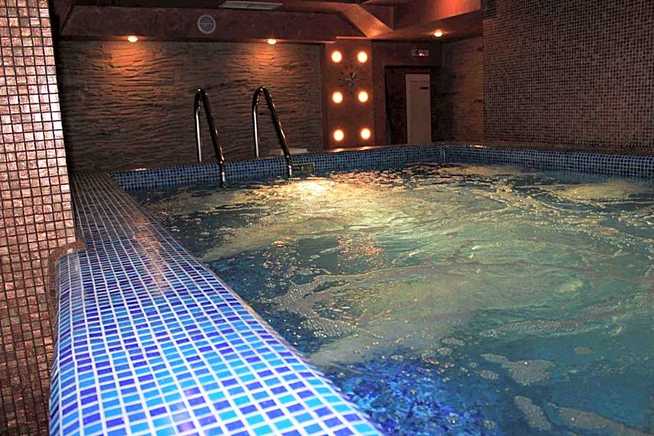 Green Hisar Hotel Family