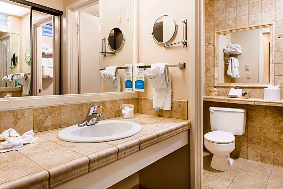 Best Western Plus Pepper Tree Inn