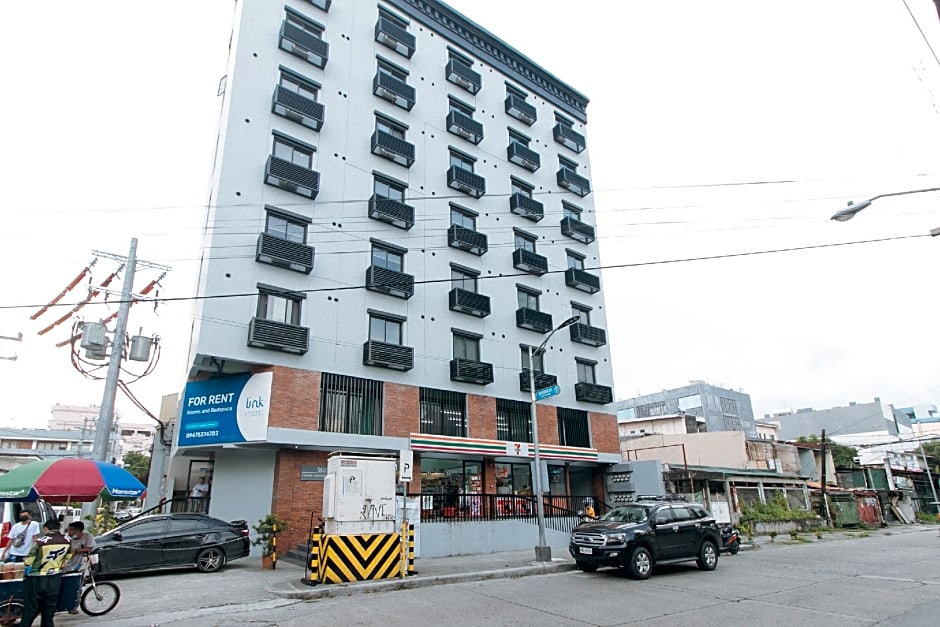 Filmore Suites Makati