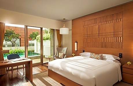 Taj Club room Jacuzzi with one way airport transfer, evening cocktail, 2 pcs of ironing non-cumulative basis