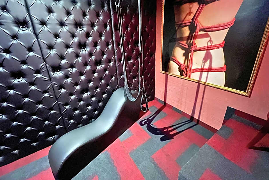 V Hotel