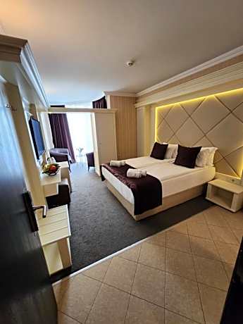Standard Double or Twin Room with Free Spa Access