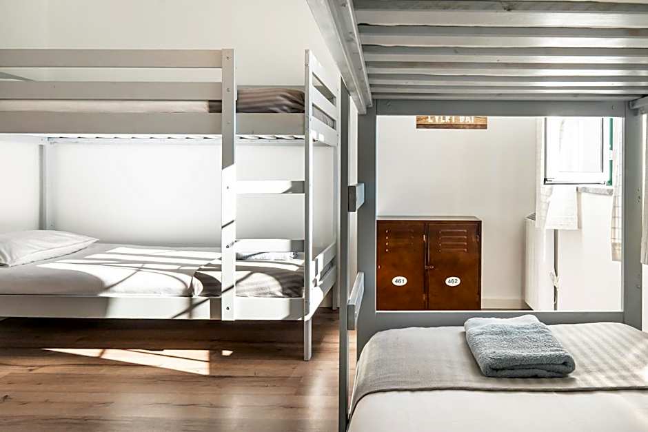 Almograve Beach Hostel