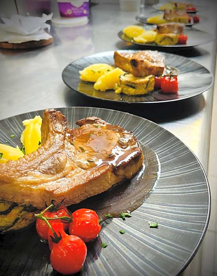 Logis Hotel Noemys Brive - Restaurant Le Teinchurier