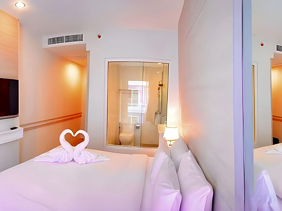 Mirage Express Patong Phuket Hotel