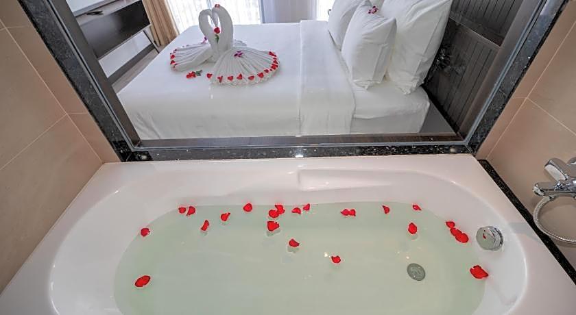 Majestic Premium Hotel