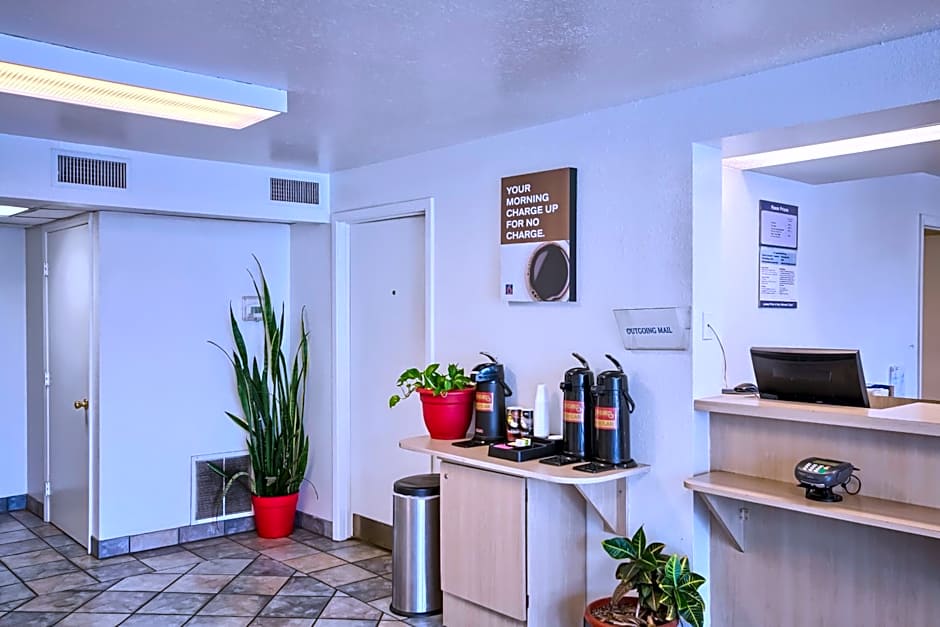 Motel 6-Lexington, KY - East I-75