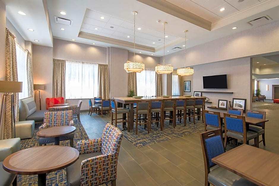 Hampton Inn By Hilton & Suites Tulsa Downtown, Ok