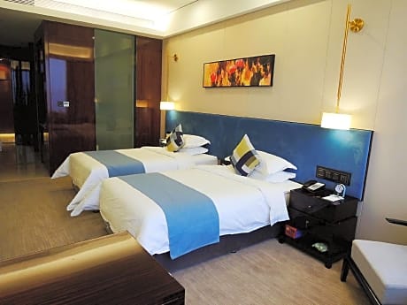 Deluxe Double Room with Two Double Beds - Non-Smoking