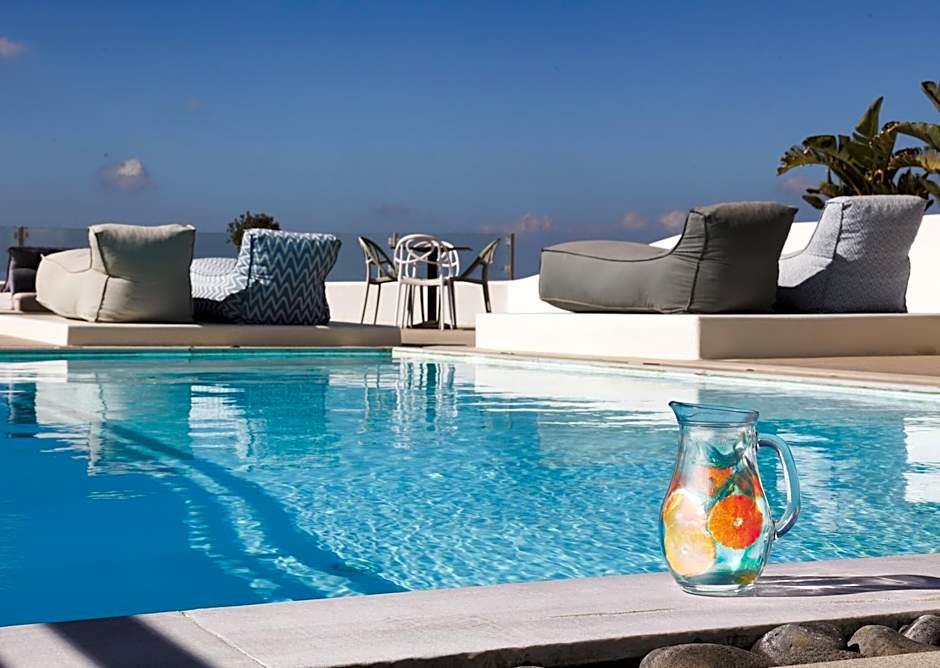 Amity Suites - Adults Only