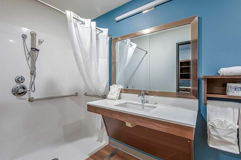 WoodSpring Suites Chicago Midway