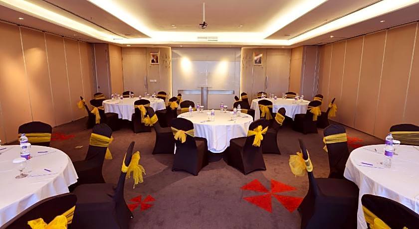 FOX Hotel Pekanbaru