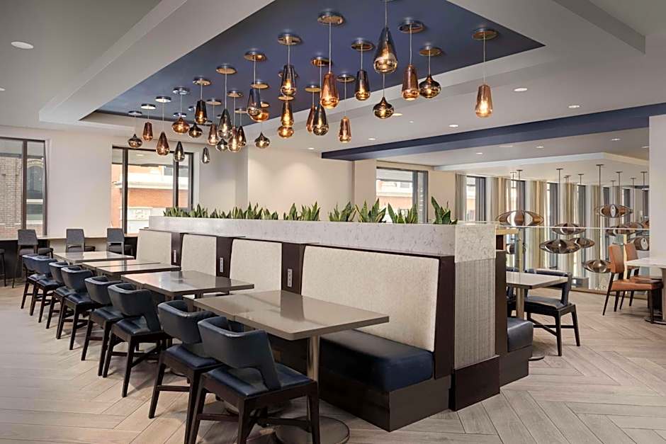 Embassy Suites By Hilton Knoxville Downtown