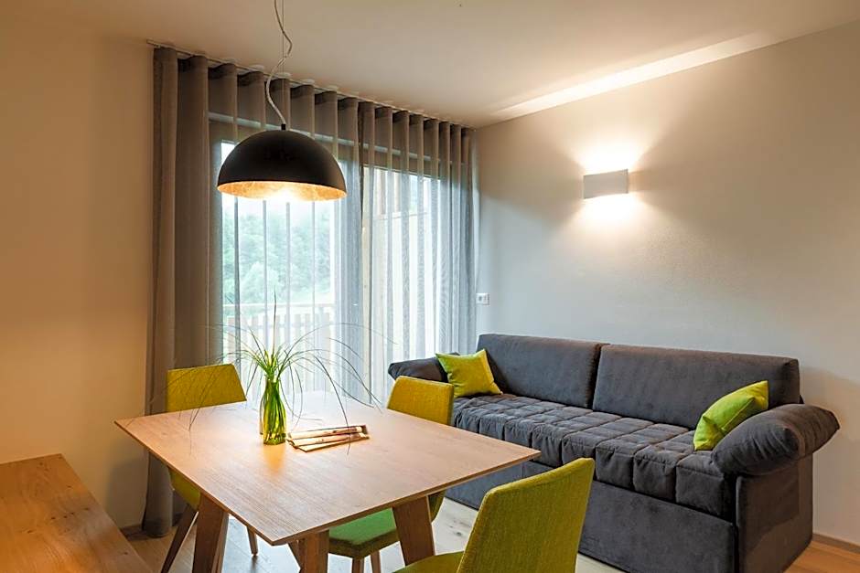Aparthotel Abiná Lana Höhe