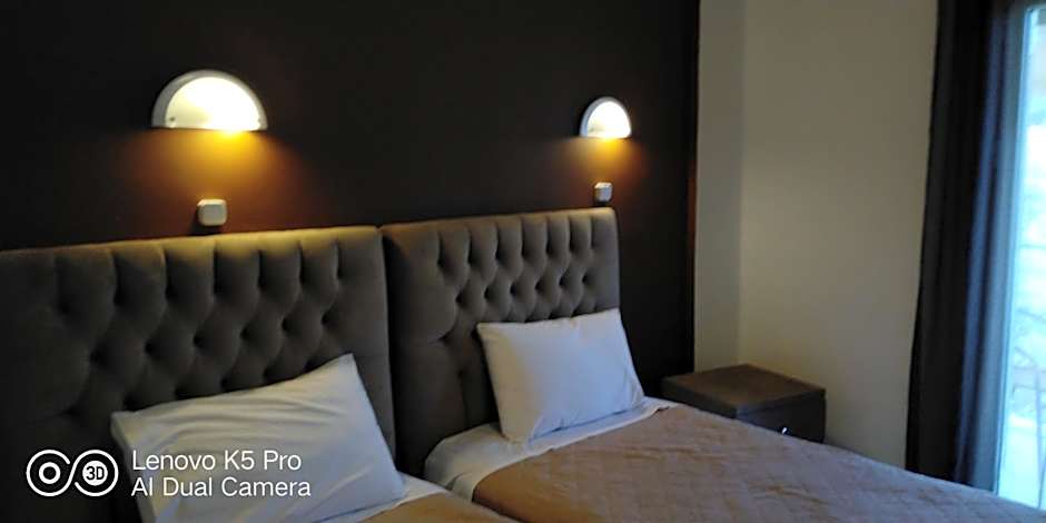 Studios Spiros Parga