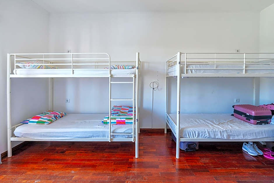 Blife Sun Hostel & Rooms