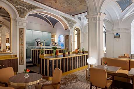 Hotel Art By The Spanish Steps