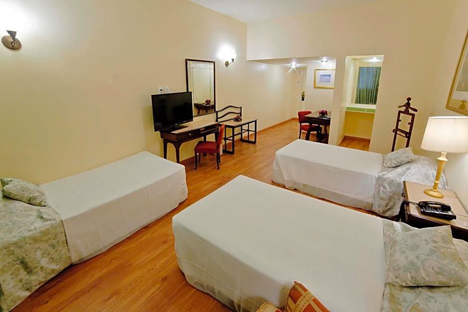 Dayrell Hotel e Centro De Convenções