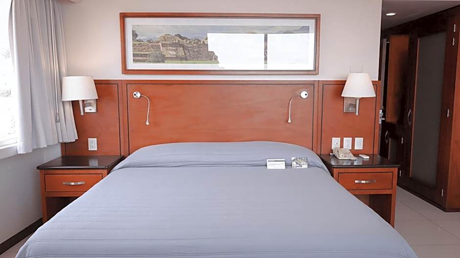 Hotel Fortin Plaza