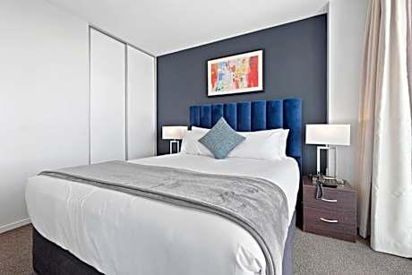 Deluxe Two-Bedroom Apartment