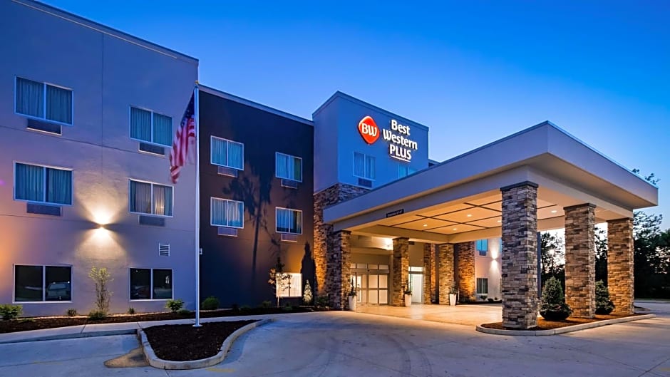 Best Western Plus Parkside Inn & Suites