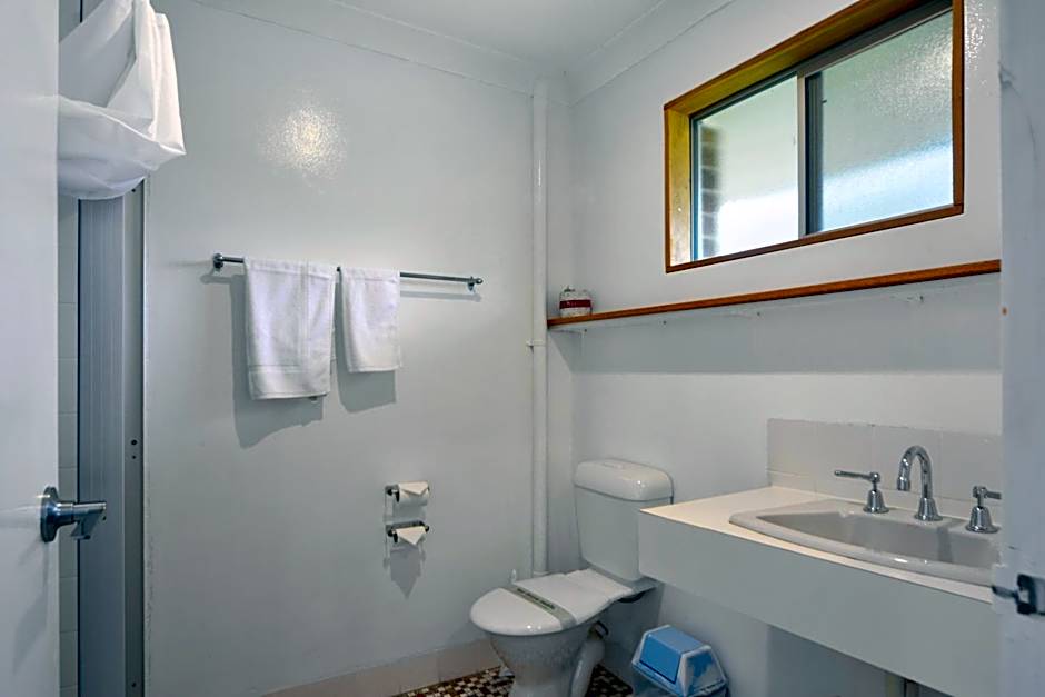 Pleasant Way River Lodge