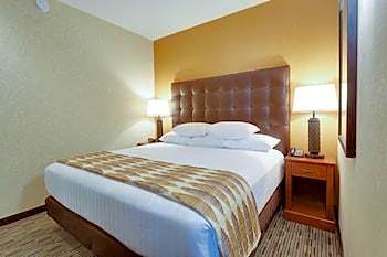 Deluxe King Room with Sofa Bed - Interior