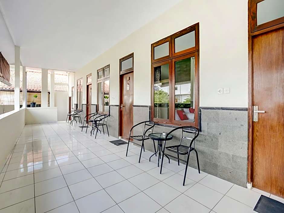 Paradise Inn