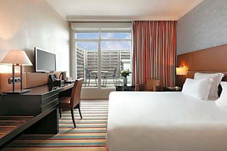 Superior Room with Casino & Spa access - Located in the hotels extension