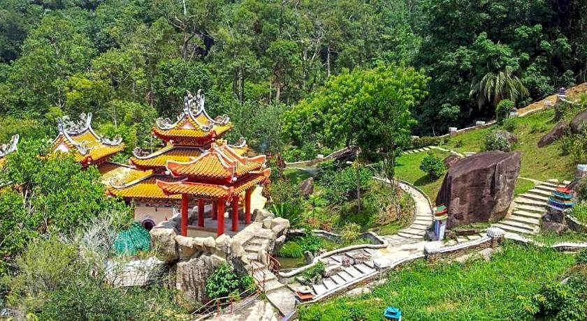 Rockbund Fishing Chalet